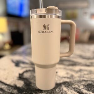 Stanley x Magnolia Hearth & Hand Taupe 40oz Tumbler